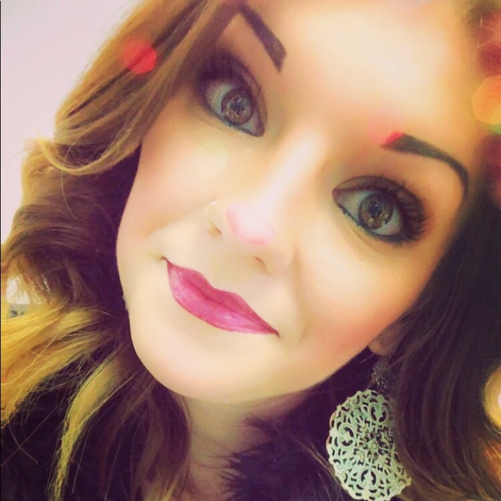 Meet your Posher, Mandy